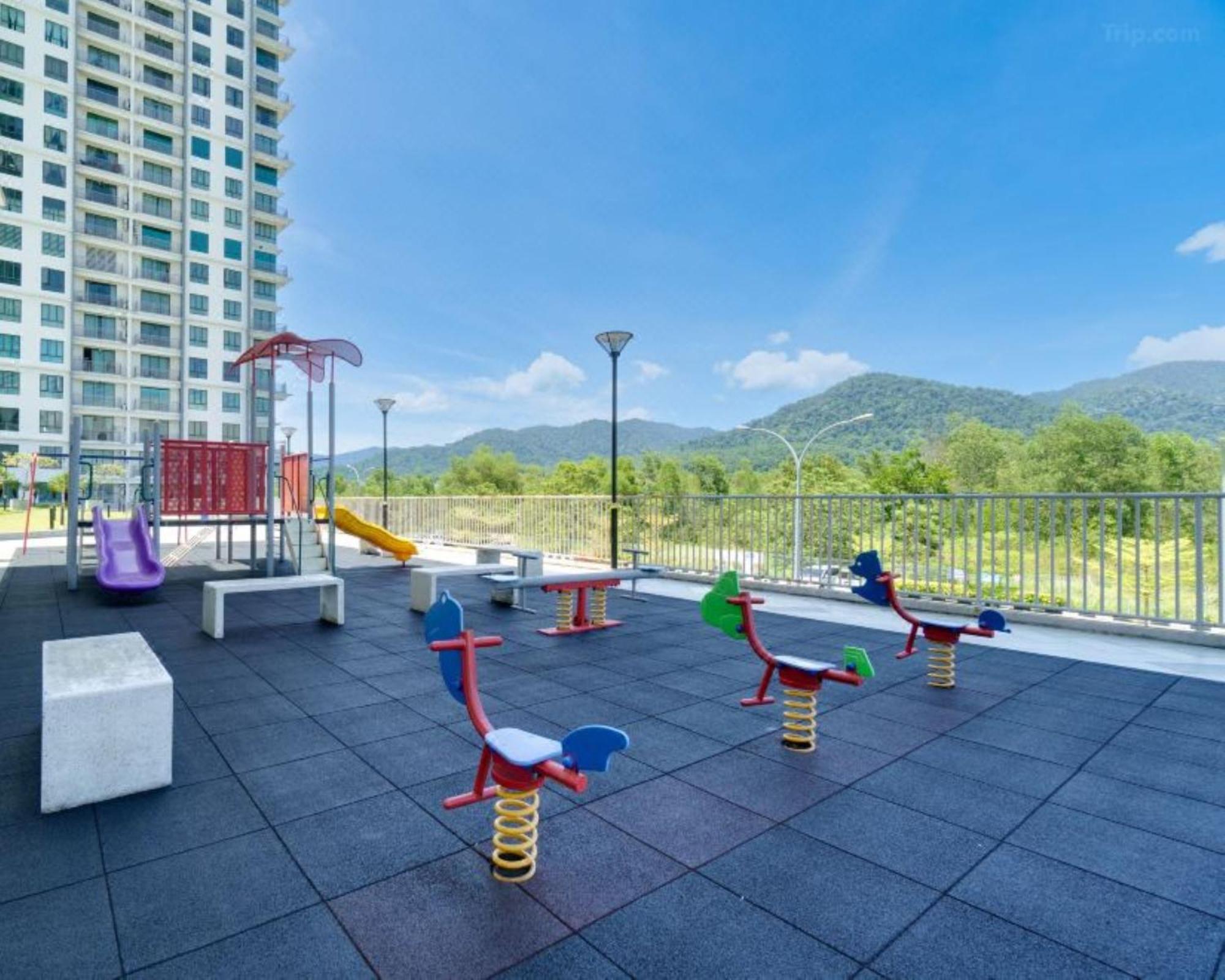 3 Bedroom Izz Casa Kayangan Apartment